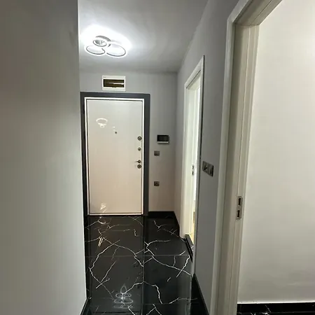 Diamond Casa With Free Private Parking דירה